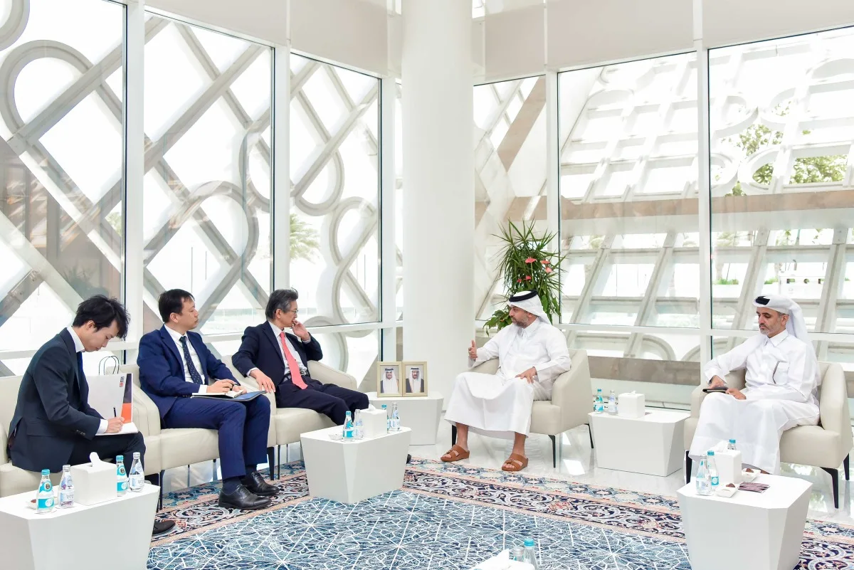 المدير التنفيذي للمنطقة الحرة يلتقي بالسفير الياباني