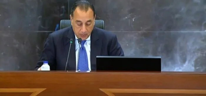 رئيس الوزراء: الانتهاء من تحديث شركات الغزل والنسيج بحلول أبريل القادم رئيس الوزراء: الانتهاء من تحديث شركات الغزل والنسيج بحلول أبريل القادم