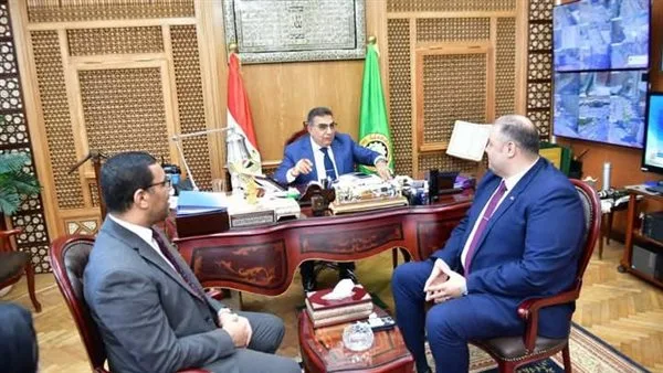 محافظ الدقهلية: بدء مبادرة «العمل» لتوفير الخدمات الرقمية في مراكز التكنولوجيا المتنقلة محافظ الدقهلية: بدء مبادرة «العمل» لتوفير الخدمات الرقمية في مراكز التكنولوجيا المتنقلة