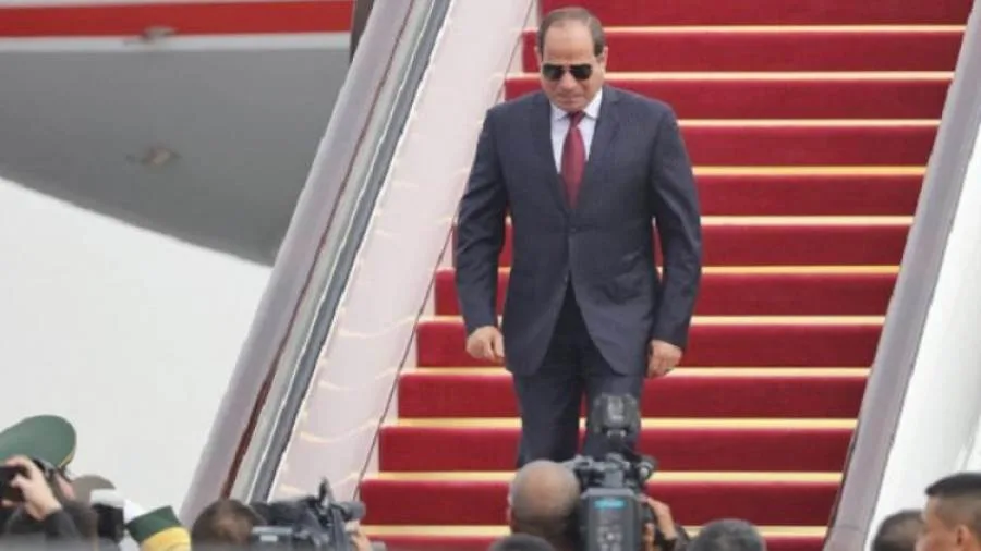 الرئيس السيسي يعود إلى مصر بعد رحلته الرسمية إلى الإمارات العربية المتحدة. الرئيس السيسي يعود إلى مصر بعد رحلته الرسمية إلى الإمارات العربية المتحدة.