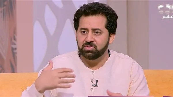 محمد المنفلوطي يوضح سبب تميزه عن المنشدين الآخرين وتفاعل الجمهور معه محمد المنفلوطي يوضح سبب تميزه عن المنشدين الآخرين وتفاعل الجمهور معه