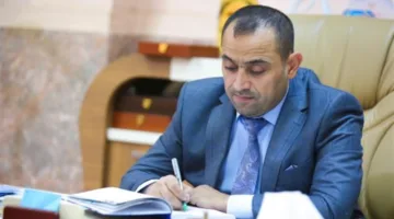 وزير الكهرباء يحظر الإجازات والبعثات للمديرين