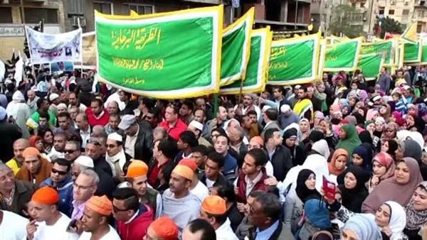 أولياء فيسبوك يثيرون أزمة في الطرق الصوفية.. فما التفاصيل؟ أولياء فيسبوك يثيرون أزمة في الطرق الصوفية.. فما التفاصيل؟