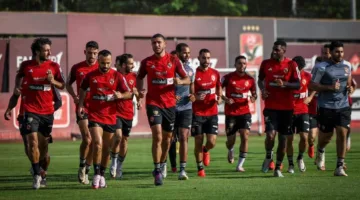 «ليس فقط عن تقديم أداء مشرف».. خالد أبو بكر يشجع لاعبي الأهلي قبل بطولة الأندية العالمية