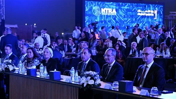 مدبولي: قطاع الاتصالات وتكنولوجيا المعلومات هو محرك التنمية في القرن الواحد والعشرين مدبولي: قطاع الاتصالات وتكنولوجيا المعلومات هو محرك التنمية في القرن الواحد والعشرين