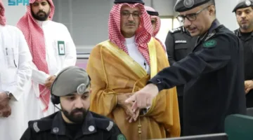 المهندس عالي الزهراني يقوم بزيارة مركز العمليات الأمنية الموحدة (911) في مكة المكرمة