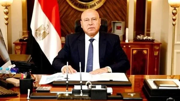 كامل الوزير: تطوير الصناعة أمر حيوي للنمو الاقتصادي (فيديو)
