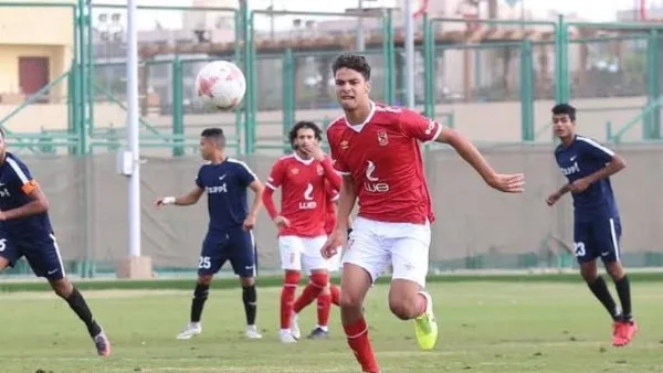 أحدث تطورات موقف محمد ياسر، مهاجم الأهلي، بعد عودته من الدوري التشيكي