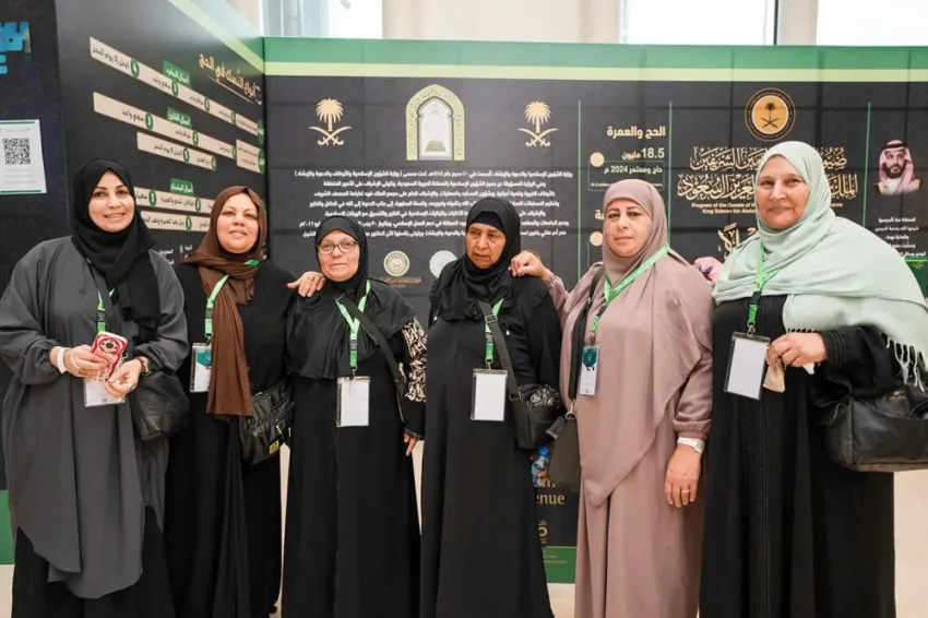 احتياجات الفلسطينيات: زيارة الملك ساعدت في تخفيف ألم فقدان الأحبة