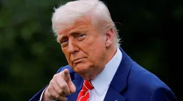 ترامب يمنع مواطني 12 دولة، منها 4 دول عربية، من دخول أمريكا