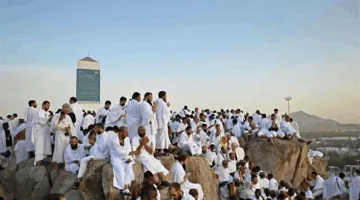 وصول حجاج بيت الله الحرام إلى ساحة عرفات تحت إشراف أمني وخدمي مميز