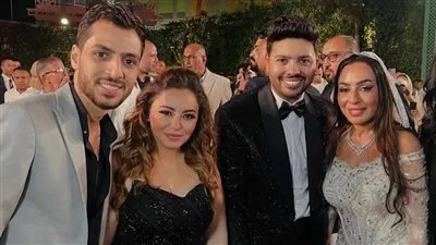 على الرغم من انفصالهما.. إلهام عبد البديع تشارك الملحن وليد سامي في حفل زفاف محمد شاهين على الرغم من انفصالهما.. إلهام عبد البديع تشارك الملحن وليد سامي في حفل زفاف محمد شاهين