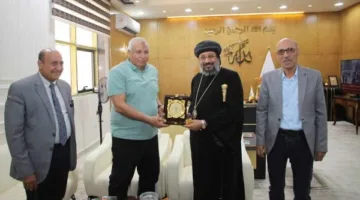 محافظ الوادي الجديد يستقبل delegation من الكنيسة بمناسبة عيد الأضحى المبارك.