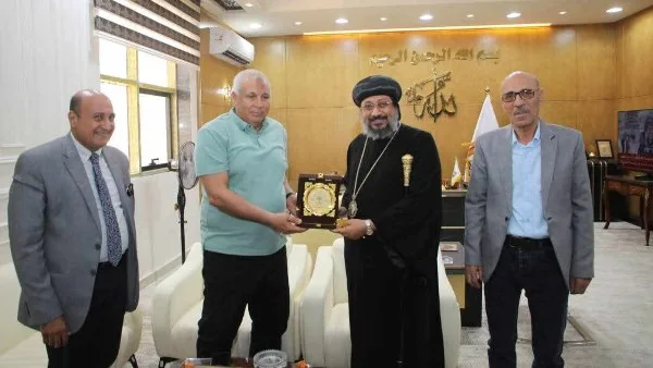 محافظ الوادي الجديد يستقبل delegation من الكنيسة بمناسبة عيد الأضحى المبارك. محافظ الوادي الجديد يستقبل delegation من الكنيسة بمناسبة عيد الأضحى المبارك.