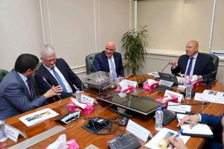 مجموعة شاملة لتوطين صناعة مكونات الجسور والأنفاق في مصر مجموعة شاملة لتوطين صناعة مكونات الجسور والأنفاق في مصر