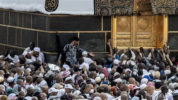 عبارات تهنئة بمناسبة عيد الأضحى 2025.. كلمات مؤثرة للأهل والأصدقاء عبارات تهنئة بمناسبة عيد الأضحى 2025.. كلمات مؤثرة للأهل والأصدقاء