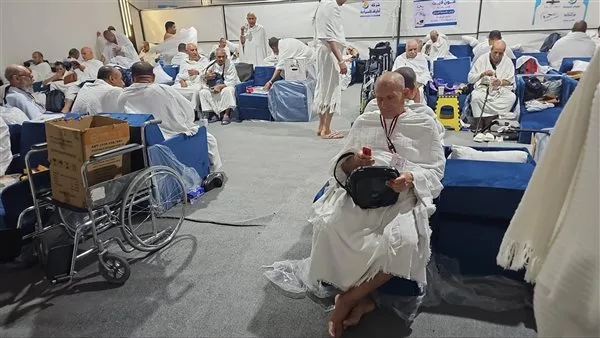 الدكتور شوقي علام يقرر أنه لا يلزم المبيت في منى بشكل ضروري. الدكتور شوقي علام يقرر أنه لا يلزم المبيت في منى بشكل ضروري.