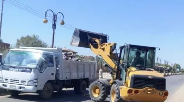 استعداداً لعيد الأضحى: جهود كبيرة في أسوان لتنظيف الشوارع المؤدية إلى المساجد والساحات.