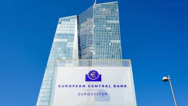 البنك المركزي الأوروبي يخفض أسعار الفائدة للمرة الثامنة إلى مستوى 2% البنك المركزي الأوروبي يخفض أسعار الفائدة للمرة الثامنة إلى مستوى 2%