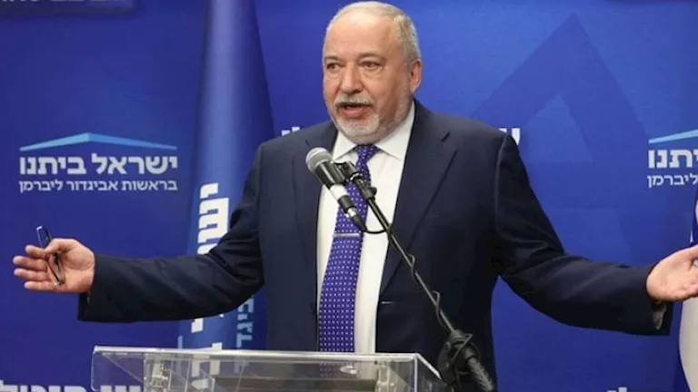 اتهامات ليبرمان: معلومات حول تزويد إسرائيل جماعة أبو شباب بالأسلحة في غزة