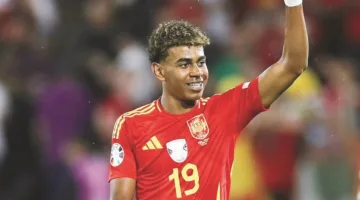 لامين جمال يتوج بلقب أفضل لاعب شاب في الدوري الإسباني للموسم الماضي
