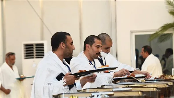 علاء محضر: نفخر دائمًا بتقديم الخدمة للمصريين ونسعى لراحة وسلامة وسعادة الحجاج علاء محضر: نفخر دائمًا بتقديم الخدمة للمصريين ونسعى لراحة وسلامة وسعادة الحجاج