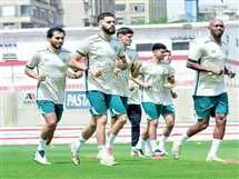 تعديل زي الزمالك خلال مواجهة بيراميدز في نهائي كأس مصر