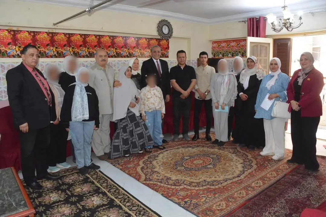 محافظ الغربية يحتفل بعيد الأضحى مع الأيتام ويشدد على أهمية رعايتهم كواجب مجتمعي محافظ الغربية يحتفل بعيد الأضحى مع الأيتام ويشدد على أهمية رعايتهم كواجب مجتمعي