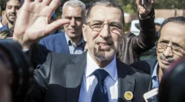 يساريون يُحدثون فوضى في ندوة لرئيس الحكومة المغربية السابق.. اتهامات بالتطبيع والمشاركة في خيانة القضية الفلسطينية (فيديو)