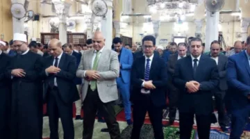 محافظ القليوبية ورئيس جامعة بنها يشاركان في صلاة عيد الأضحى في مسجد ناصر