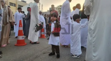 أطفال مطروح يرتدون الملابس البدوية في صلاة عيد الأضحى المبارك