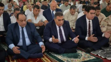 محافظ الدقهلية ورئيس الأمن يشاركان في صلاة عيد الأضحى بمسجد النصر في المنصورة