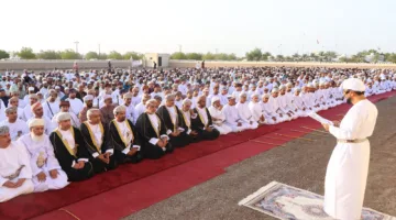 محافظ شمال الشرقية يشارك في صلاة عيد الأضحى في المضيبي