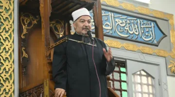 في أجواء من الروحانية وبتواجد الأهالي.. قيادة البحيرة تؤدي صلاة العيد في مسجد التوبة
