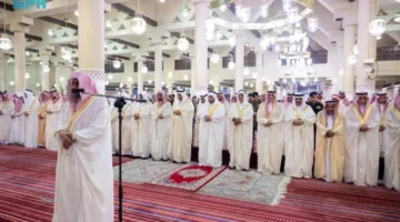 نائب أمير الرياض يشارك في صلاة عيد الأضحى