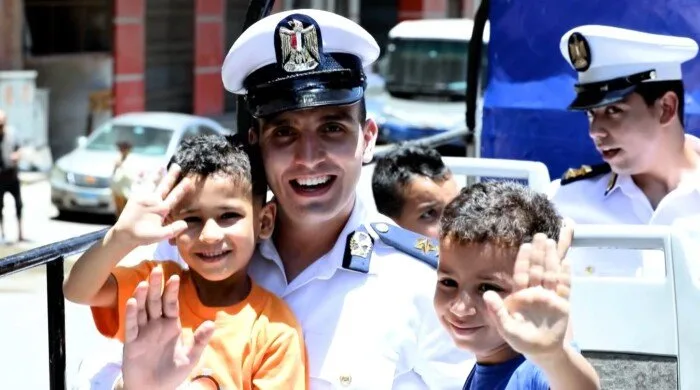 «العيد يقترب.. وزارة الداخلية تحتفل مع المواطنين بعيد الأضحى المبارك (فيديو)» «العيد يقترب.. وزارة الداخلية تحتفل مع المواطنين بعيد الأضحى المبارك (فيديو)»