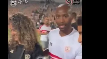 لحظة لا تُنسى.. شيكابالا يحتفل بالفوز بكأس مصر مع أسرته في استاد القاهرة (فيديو)