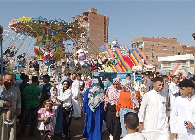 احتفالاً بعيد الأضحى: زيادة الزوار في الحدائق والمتنزهات بالمنيا