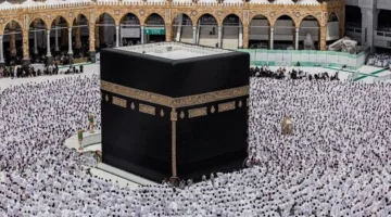 تحذير الحجاج من أفعال تضر المسلمين.. خطيب المسجد الحرام يبرز المخاطر
