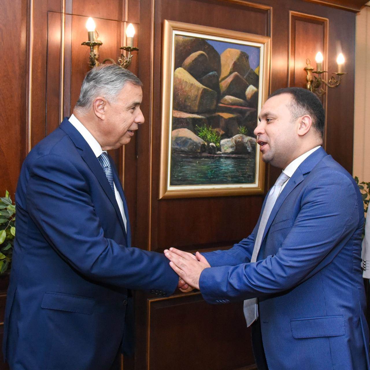 محافظ الإسكندرية يستقبل المهنئين بعيد الأضحى المبارك بديوان عام المحافظة