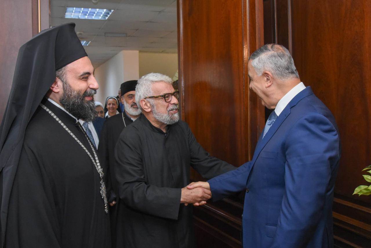 محافظ الإسكندرية يستقبل المهنئين بعيد الأضحى المبارك بديوان عام المحافظة
