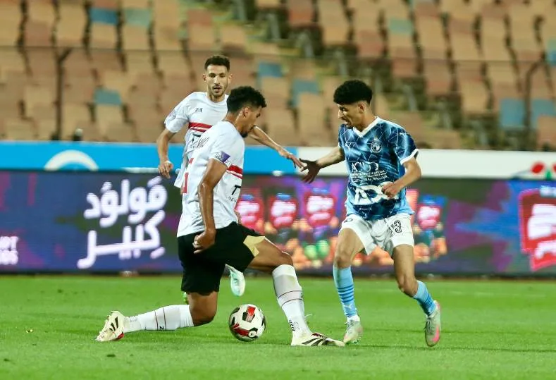 الزمالك يسكت “شائعة” بيراميدز ويتوج بلقب كأس مصر عبر ركلات الترجيح الزمالك يسكت “شائعة” بيراميدز ويتوج بلقب كأس مصر عبر ركلات الترجيح