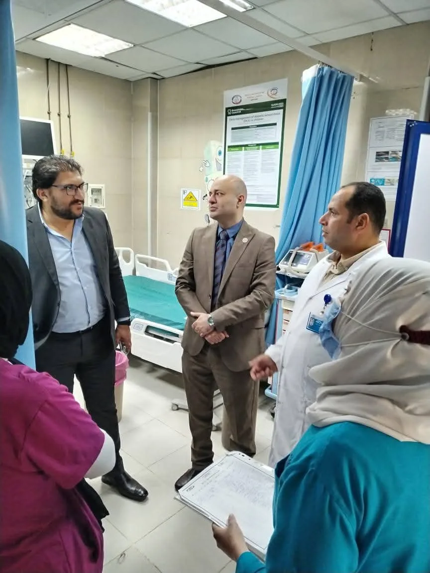 مدير فرع التأمين الصحي في الغربية يزور مستشفى المبرة بطنطا.. صور