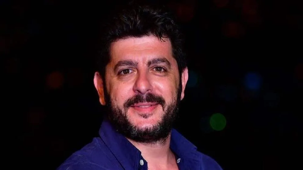 أول ظهور لابن طوني عيسى بعد ساعات من ولادته أول ظهور لابن طوني عيسى بعد ساعات من ولادته