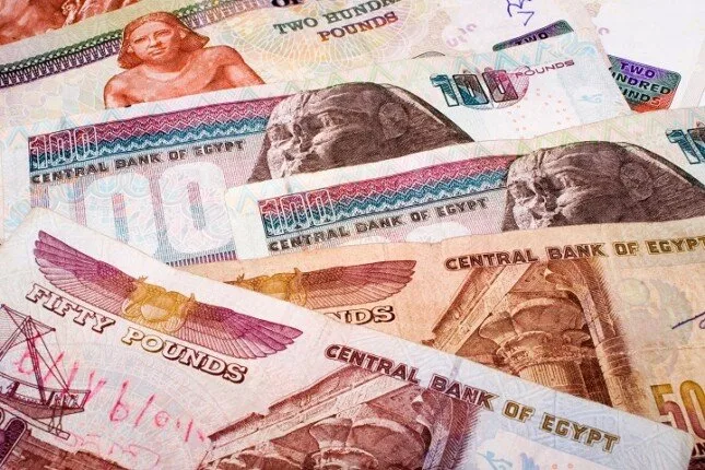 بنك الإمارات دبي الوطني يقلل نسبة العوائد على شهادات الادخار بمقدار 1% بنك الإمارات دبي الوطني يقلل نسبة العوائد على شهادات الادخار بمقدار 1%