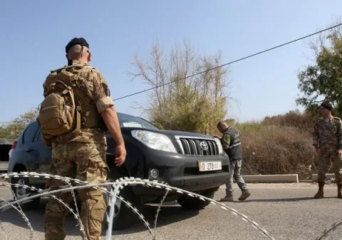 الجيش اللبناني يتهم إسرائيل بحظره من تفتيش موقع في ضاحية بيروت قبل قصفه. الجيش اللبناني يتهم إسرائيل بحظره من تفتيش موقع في ضاحية بيروت قبل قصفه.
