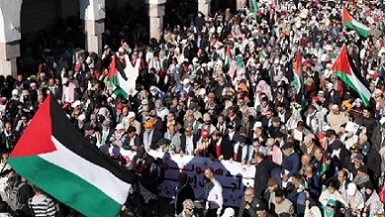 لأسبوعها التاسع والسبعين: آلاف المغاربة يحتشدون تضامنًا مع غزة والقدس الشريف لأسبوعها التاسع والسبعين: آلاف المغاربة يحتشدون تضامنًا مع غزة والقدس الشريف