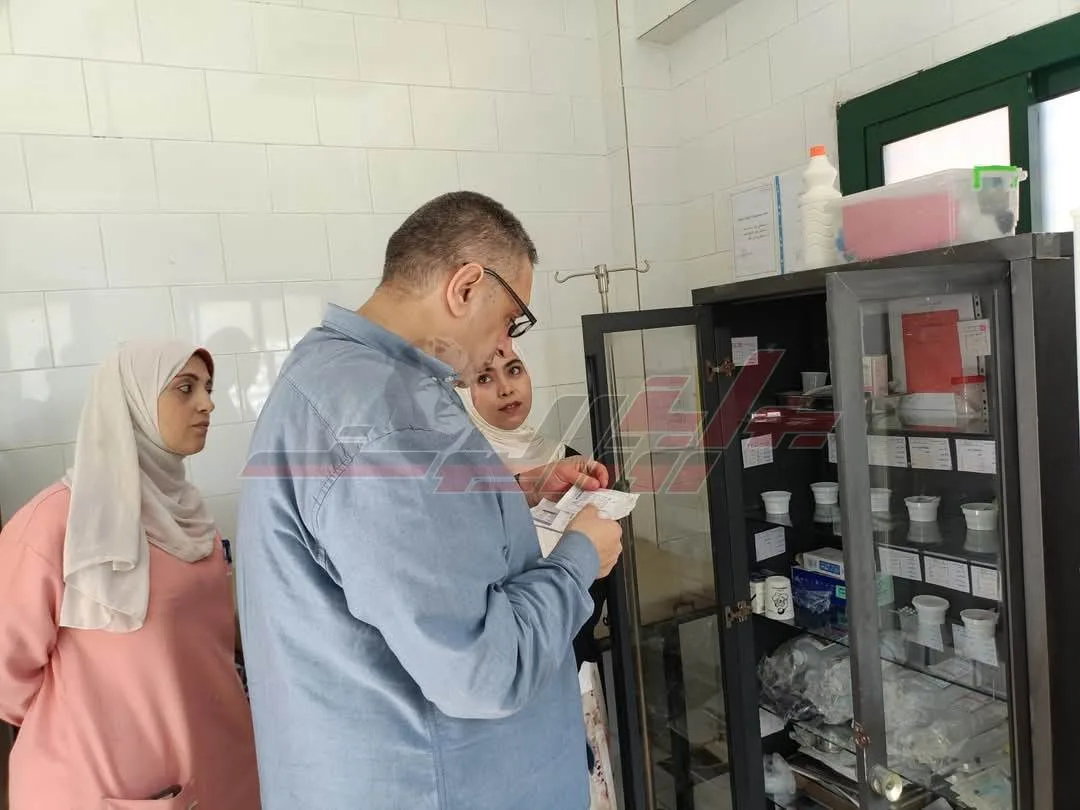 محمد أبوالسعد يزور وحدة تصنيع الورق الصحية محمد أبوالسعد يزور وحدة تصنيع الورق الصحية