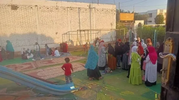 ألعاب وهدايا مجانية في اليوم الأول من فعالية العيد أحلى في الوادي الجديد ألعاب وهدايا مجانية في اليوم الأول من فعالية العيد أحلى في الوادي الجديد