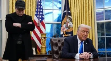 صراع العمالقة: والد إيلون ماسك يصف نزاع ابنه مع ترامب بمعركة غوريلا ويتوقع قرب نهايتها